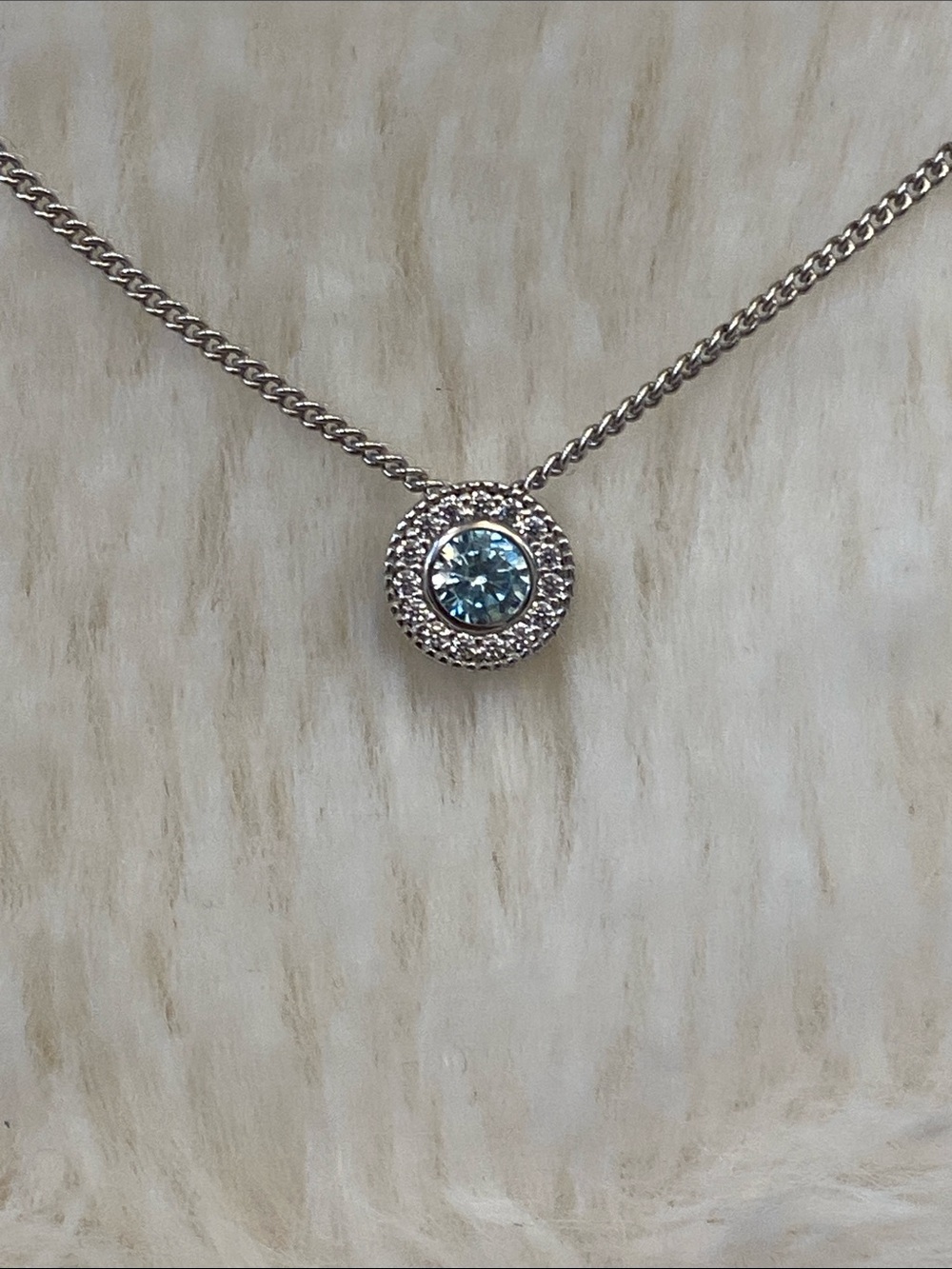 Dainty Halo Pendant